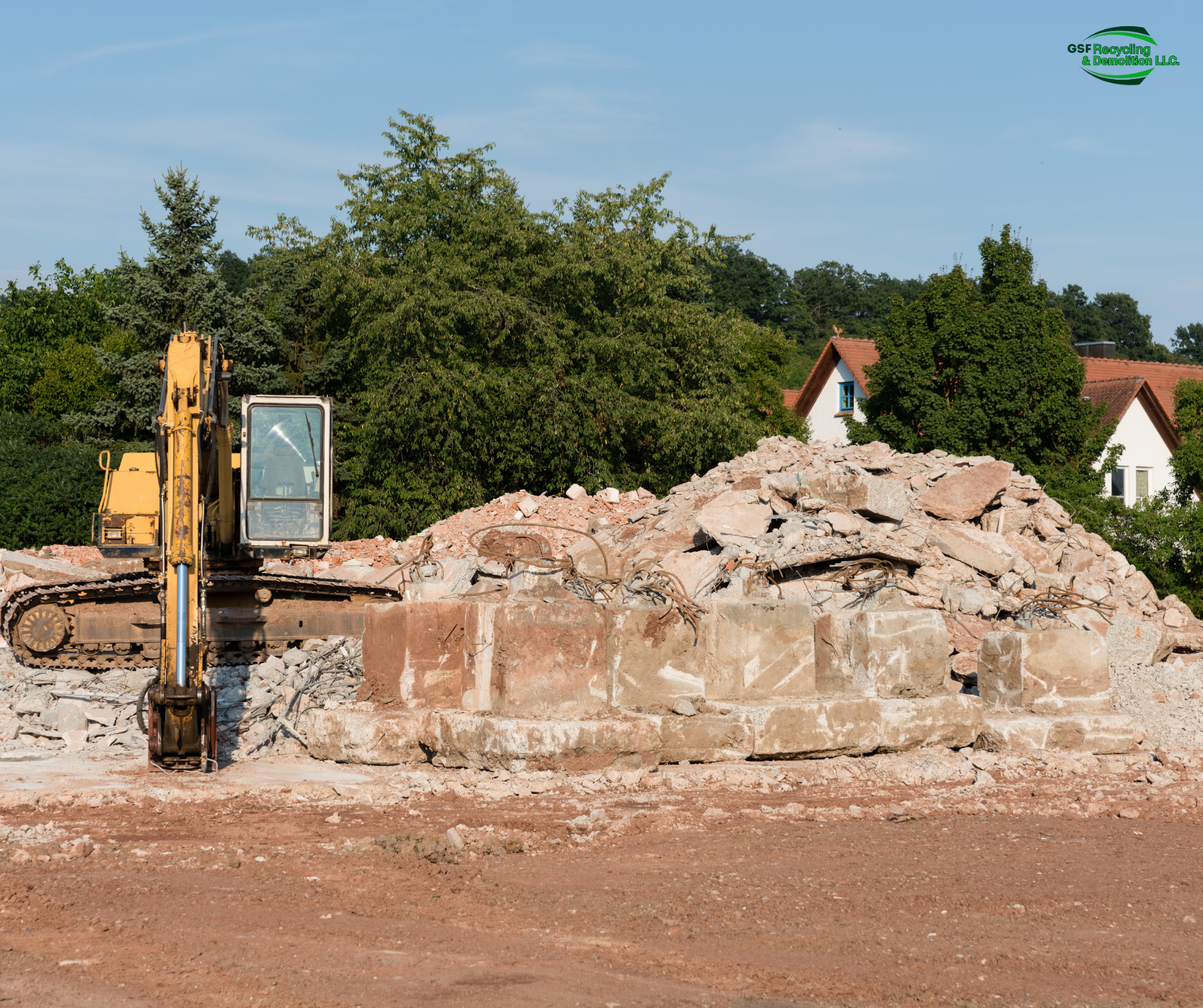 Structural demolition of a commercial building in Jacksonville, FL